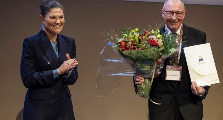Agria et SLU créent le Grand Prix de la recherche en médecine vétérinaire.